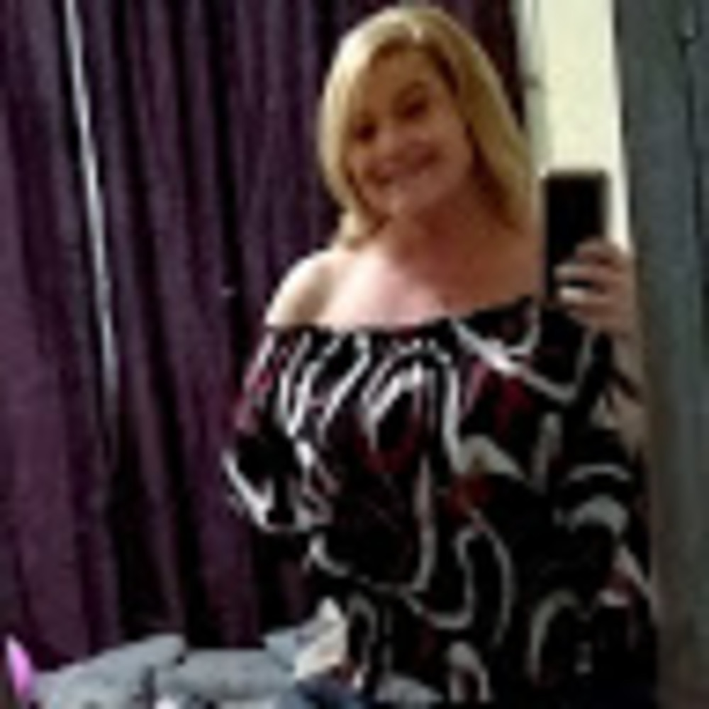 Meet your Posher, Tina